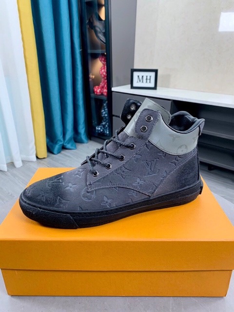 Men's Louis Vuitton Shoes-769